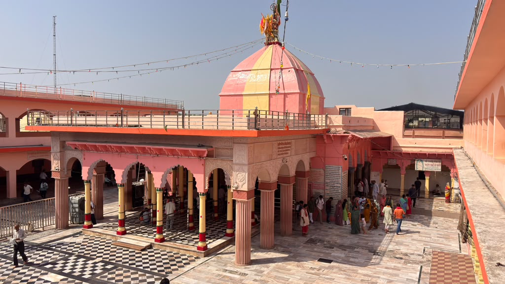 दाऊजी मंदिर परिसर 7