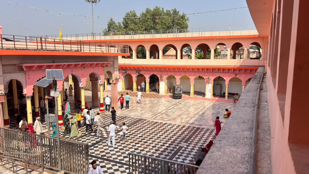 दाऊजी मंदिर परिसर 9